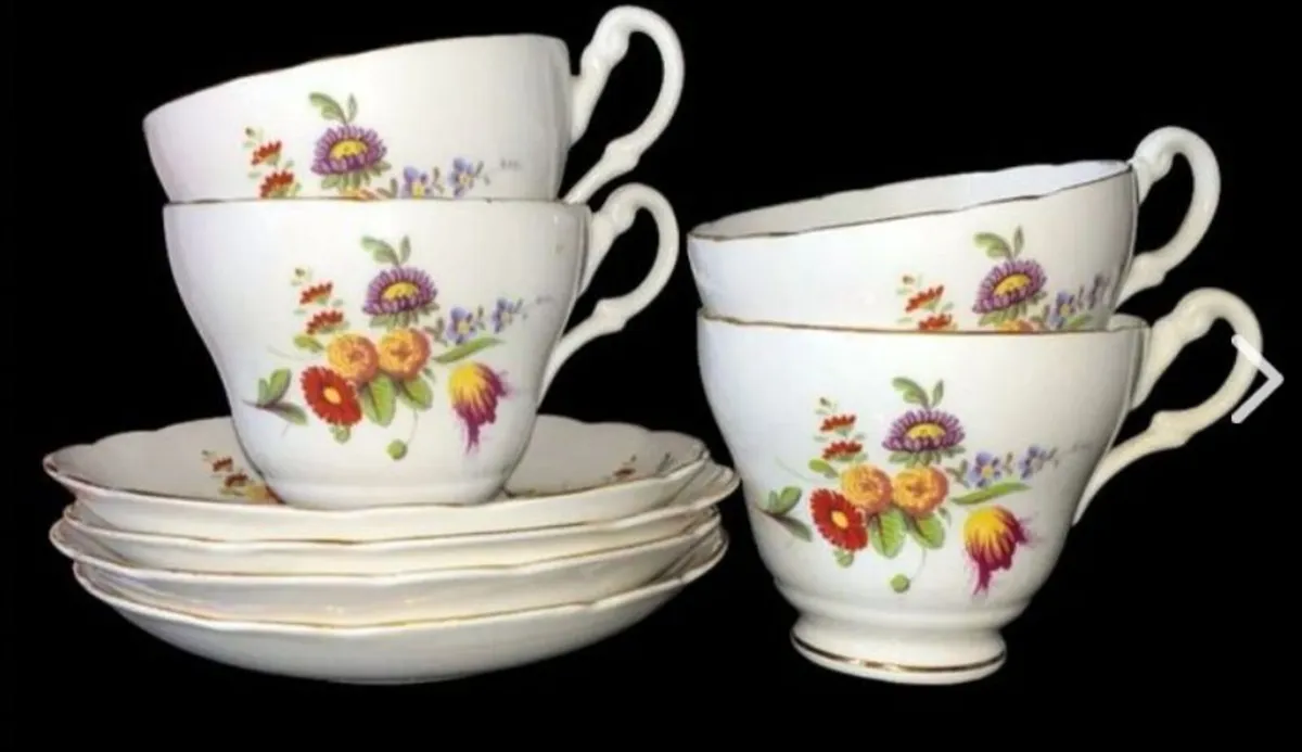 Vintage Winston Fine Bone China Teacups/Saucers - Image 4
