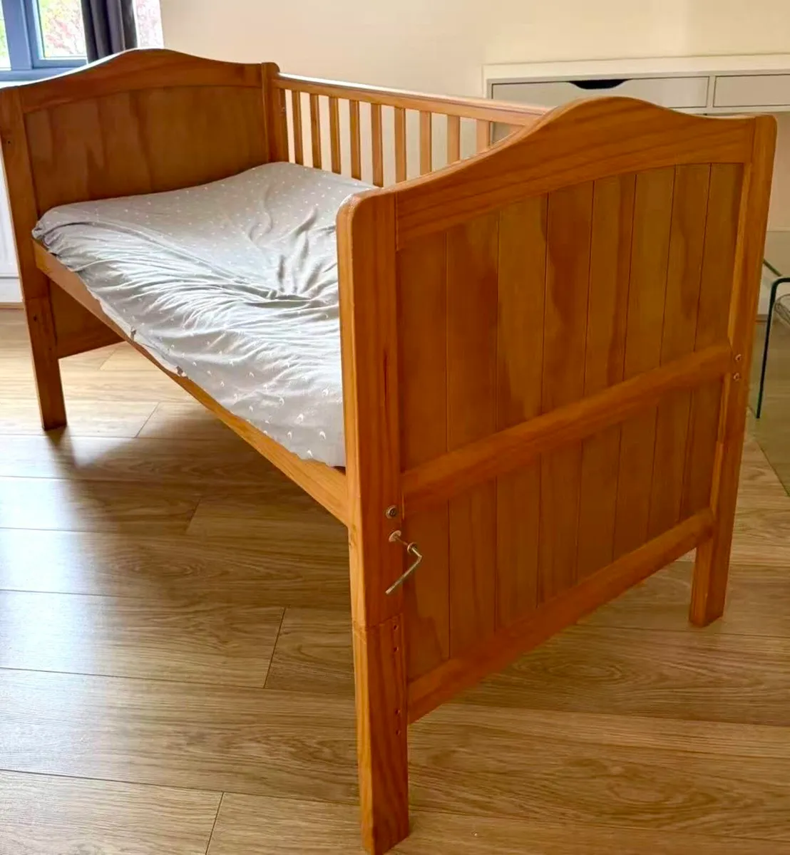 Baby bed - Image 2