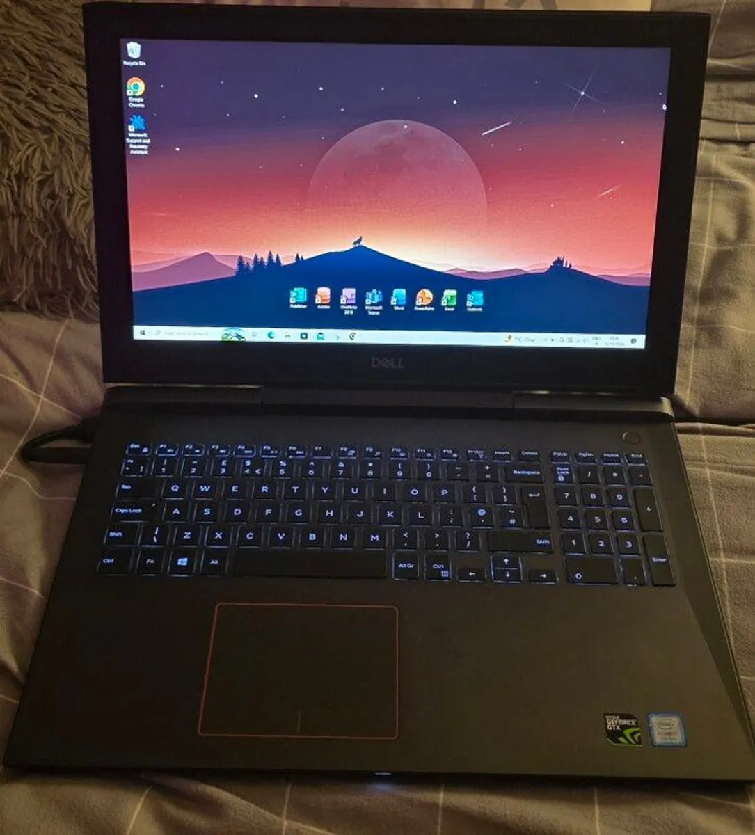 Dell Inspiron 7577 Gaming Laptop i7 GTX 1060 Max-Q 16GB RAM - Image 1