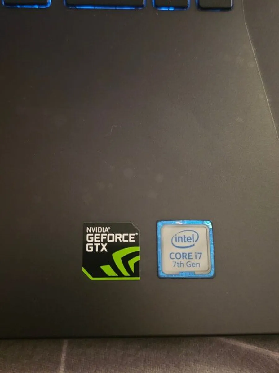 Dell Inspiron 7577 Gaming Laptop i7 GTX 1060 Max-Q 16GB RAM - Image 3