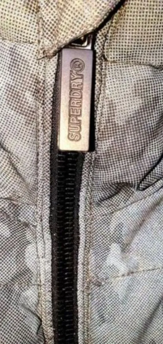 Ex-Display Superdry Hooded Puffa Jacket - Image 2