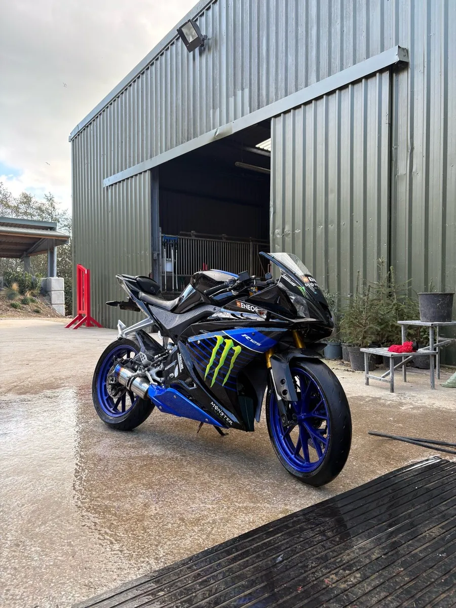 Yzf r 125 - Image 3
