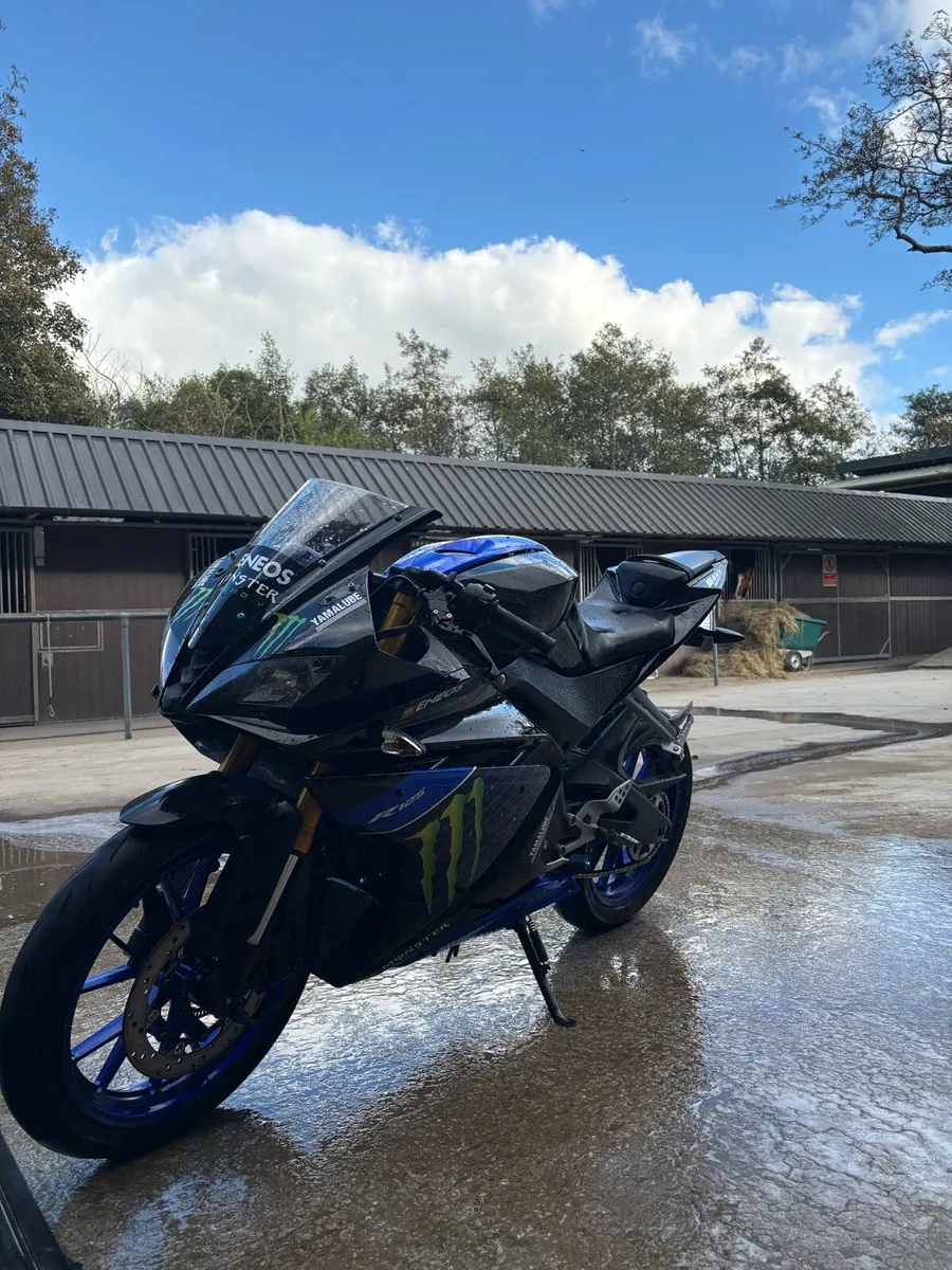 Yzf r 125 - Image 4