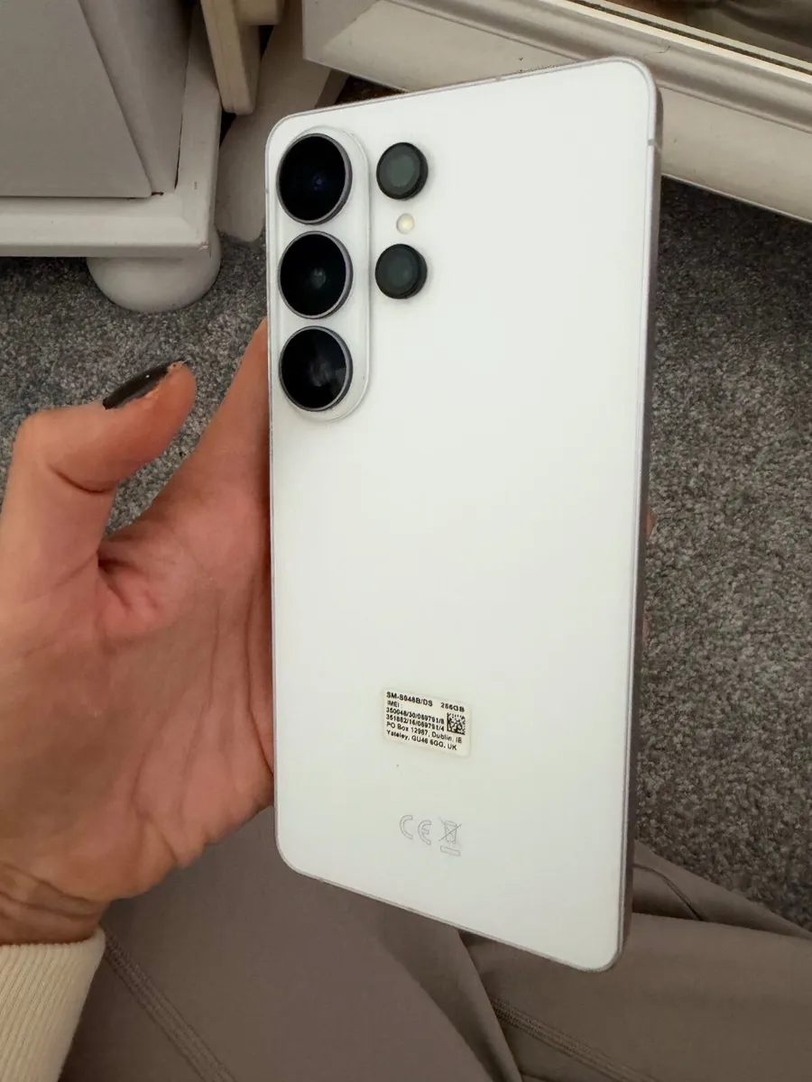 Samsung 26 Ultra 256 - Image 1