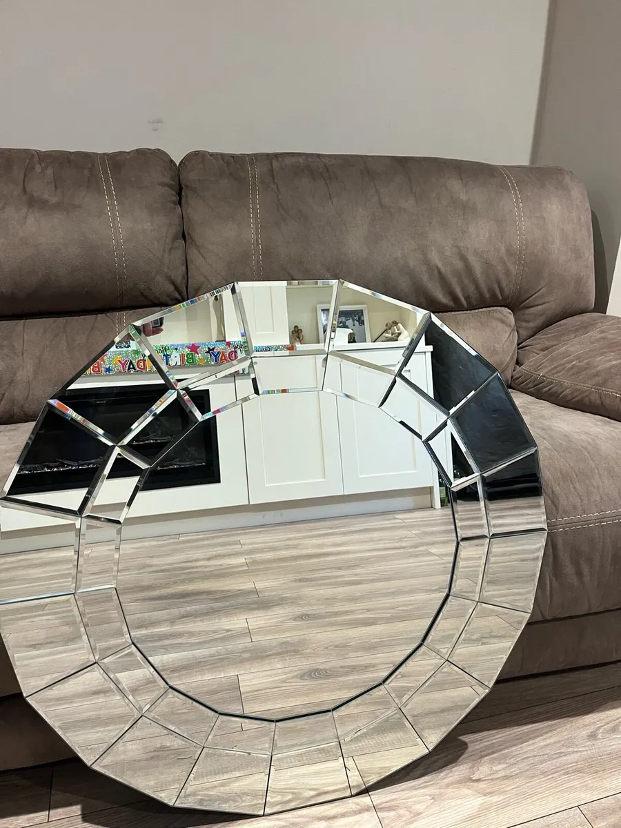 Mirror - Image 3