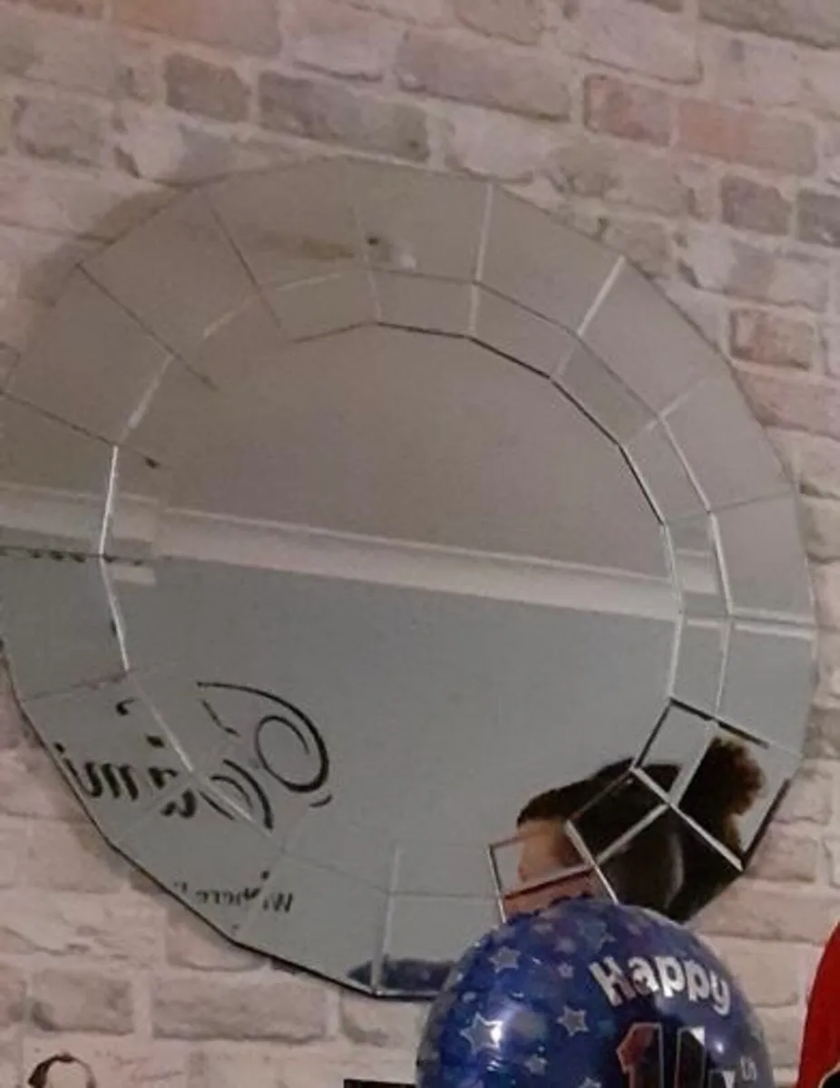 Mirror - Image 1