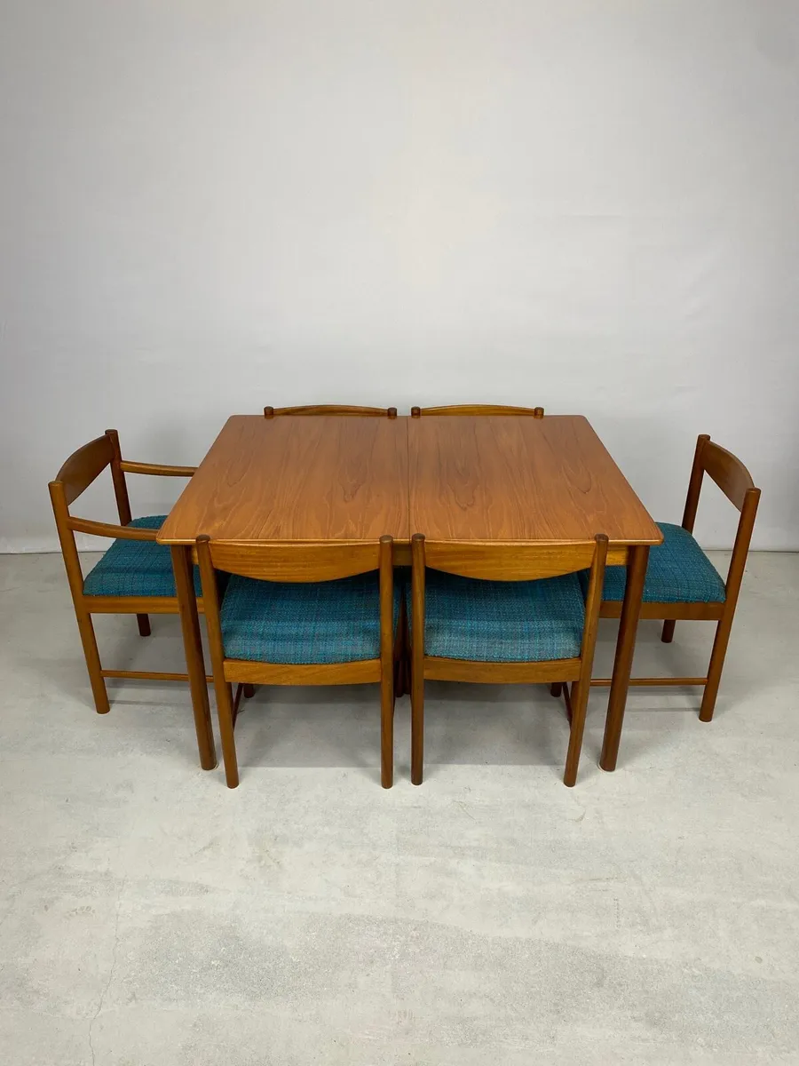 Mid Century McIntosh Table & Chairs - Image 4