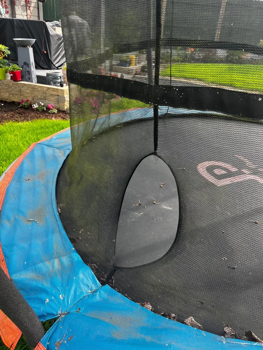 8ft trampoline - Image 2
