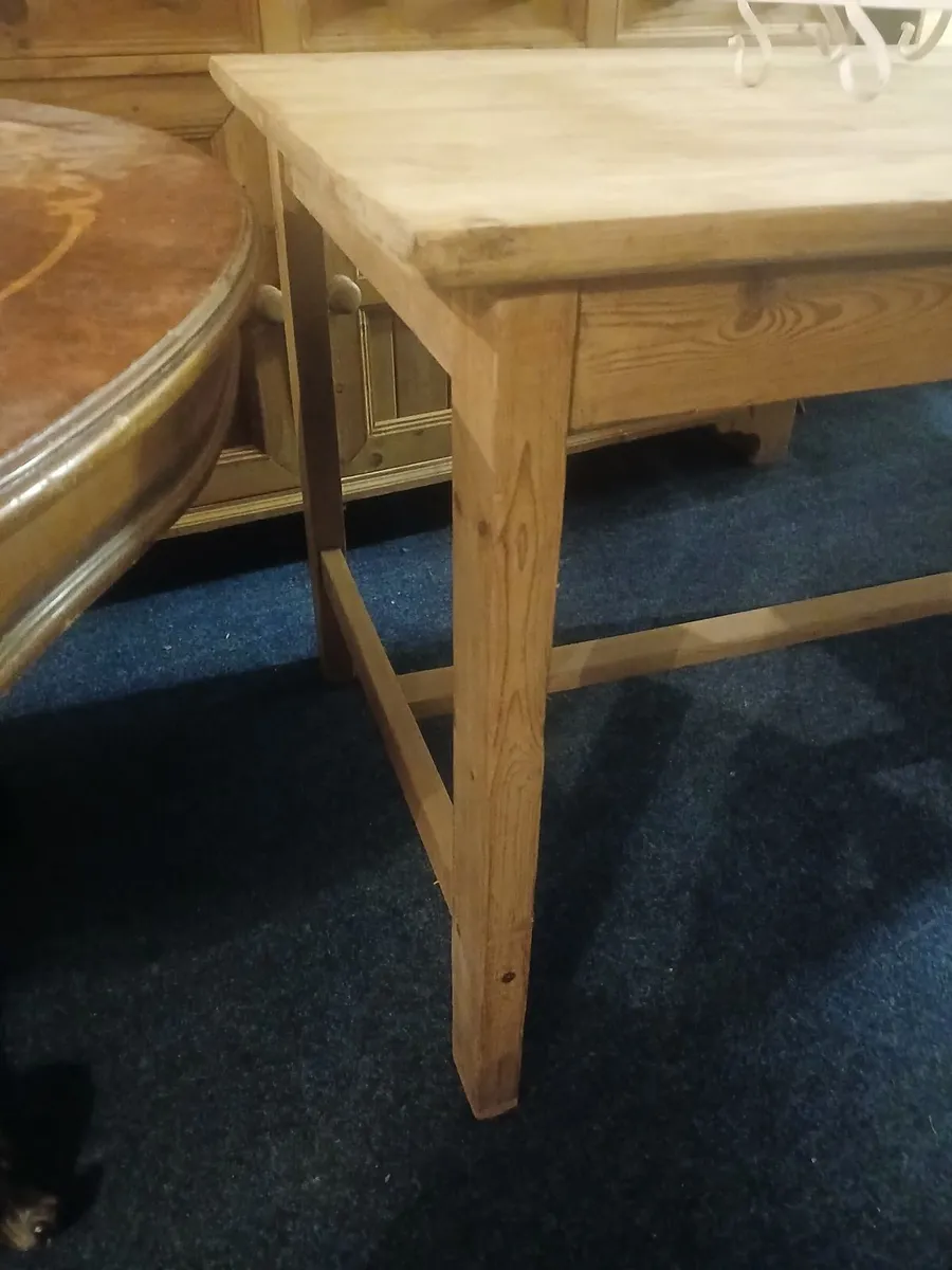 old cottage pine table - Image 3