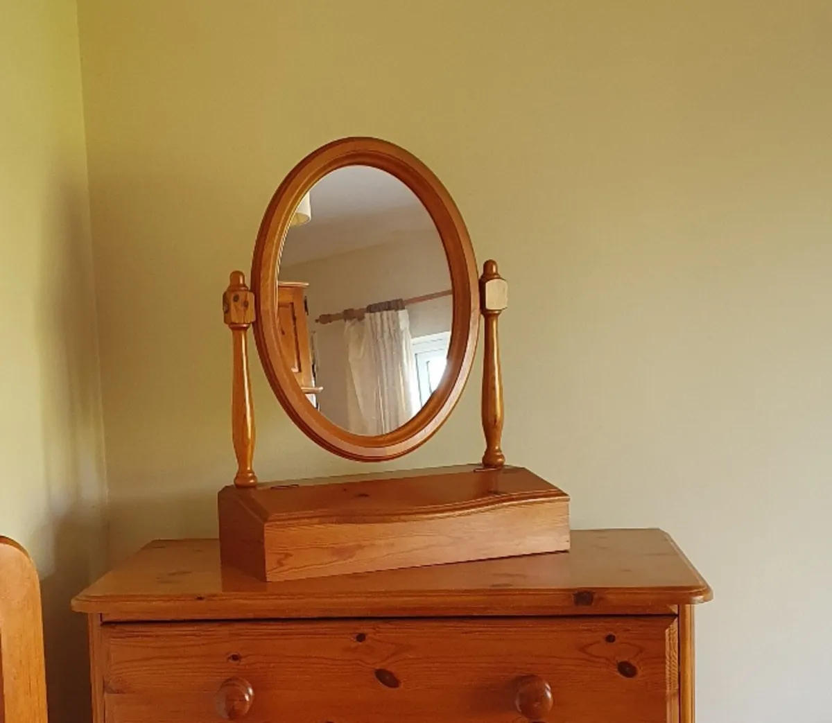 Vintage Pine Mirror with compartment - Image 1