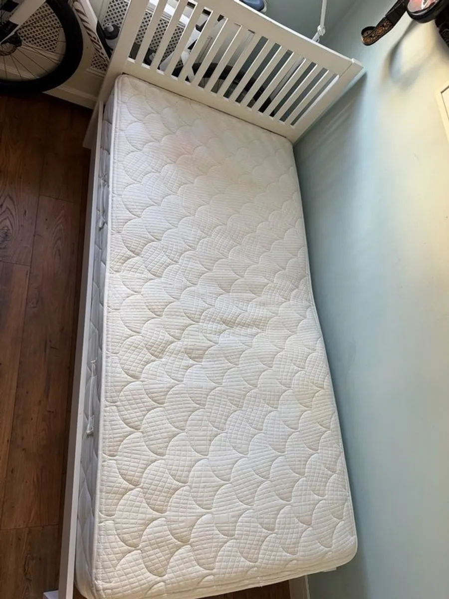 Singel Bed with high quality mattress - Image 1