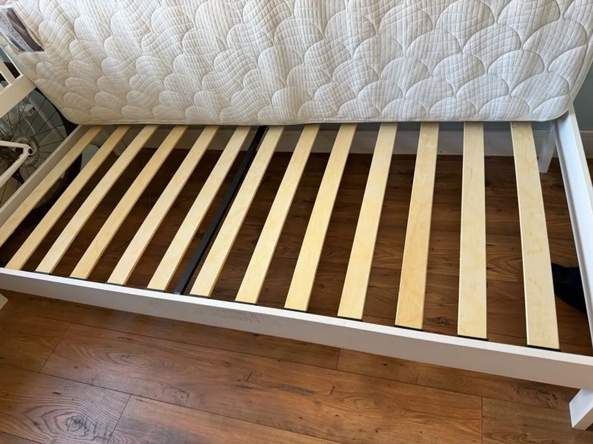 Singel Bed with high quality mattress - Image 3