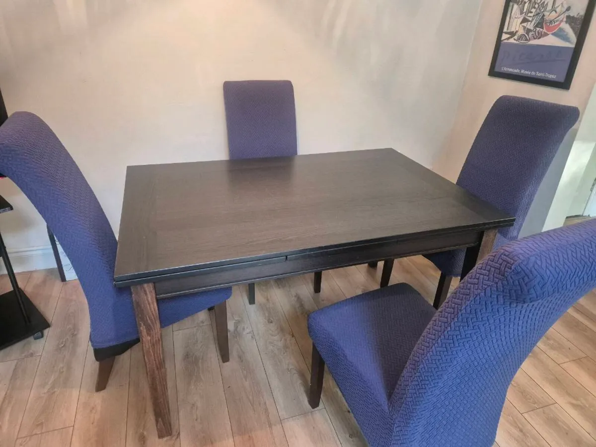 Table & 4 chairs - Image 1
