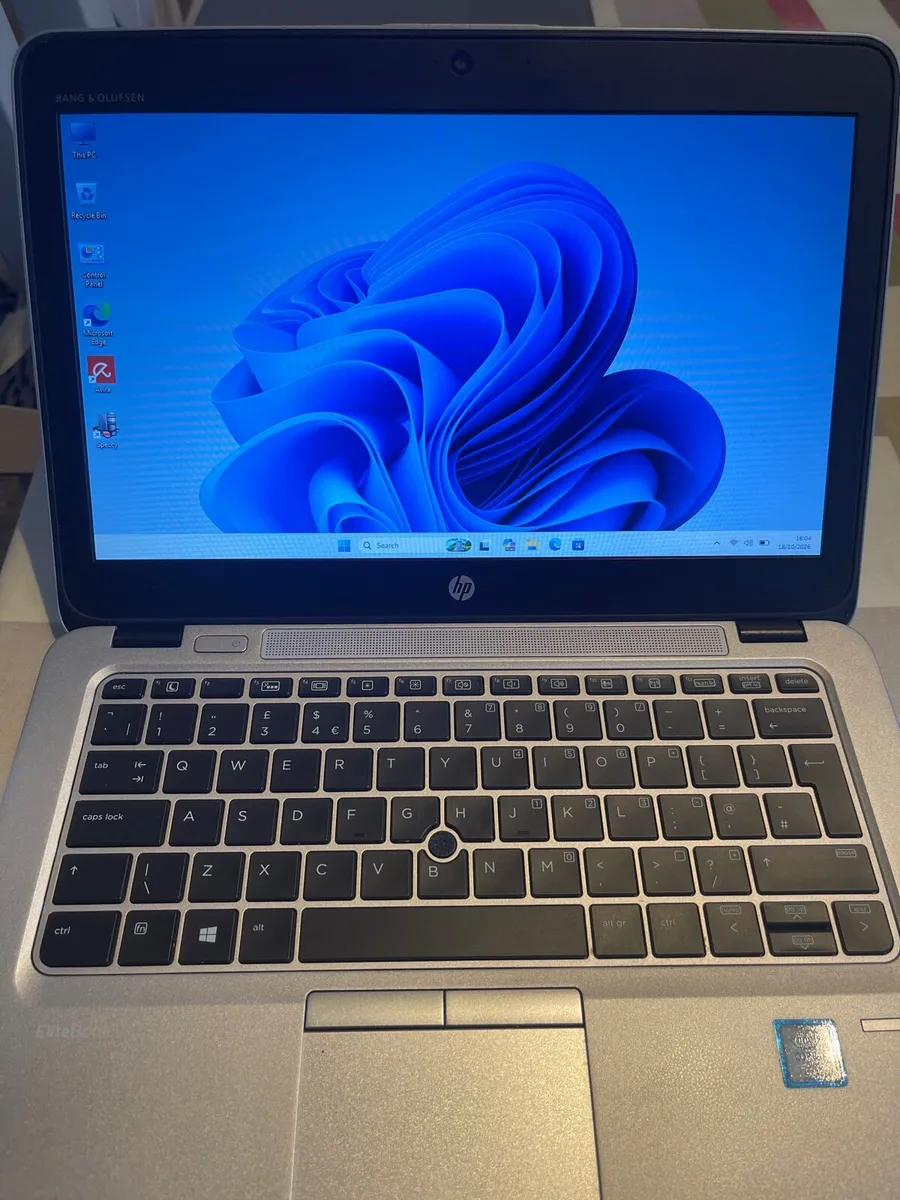HP EliteBook 820 i5-16GB-256GB SSD - Image 2