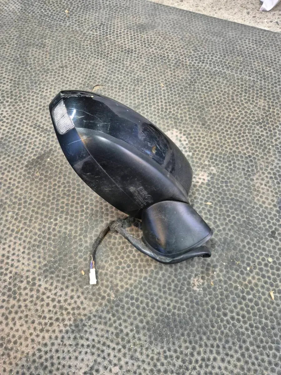 Mazda 6 Drivers side wing mirror - Image 2