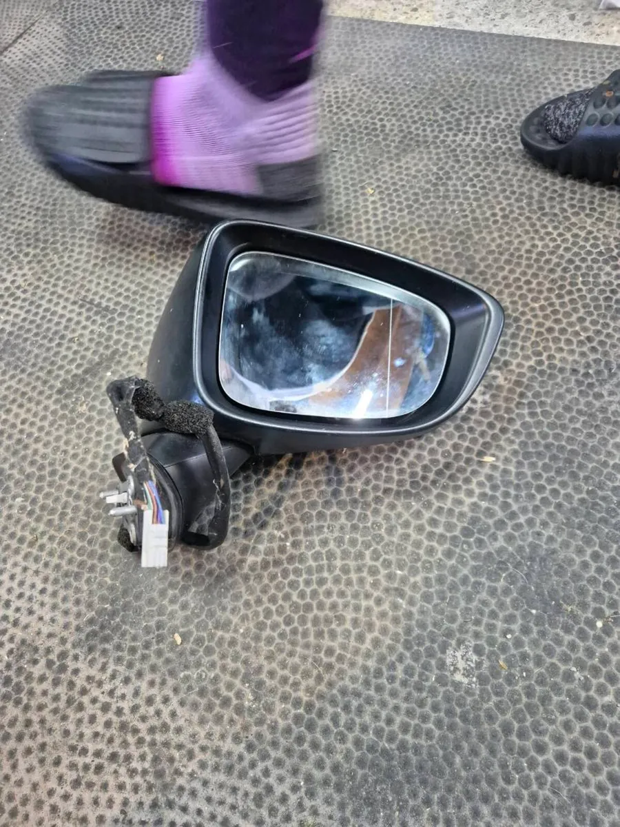 Mazda 6 Drivers side wing mirror - Image 4