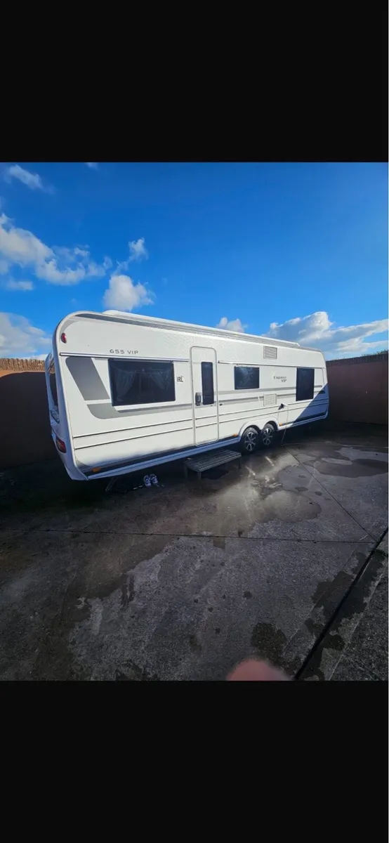 Caravan - Image 1