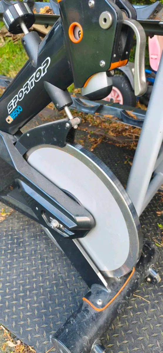 Spin stationary bike - Image 2