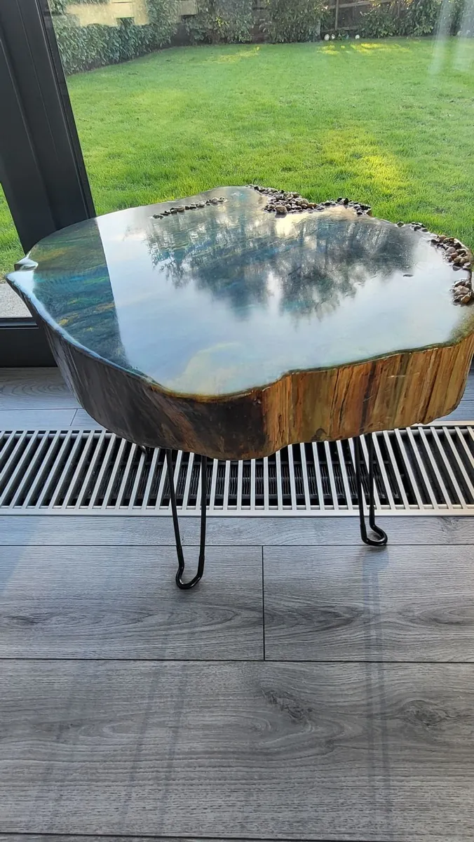 Epoxy wood coffe table - Image 4