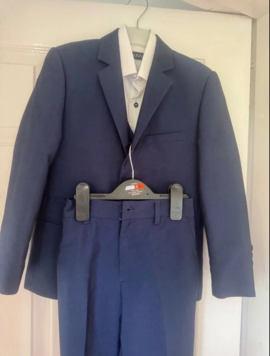 Creon Previs Boys Suit Aged 8 - Image 2