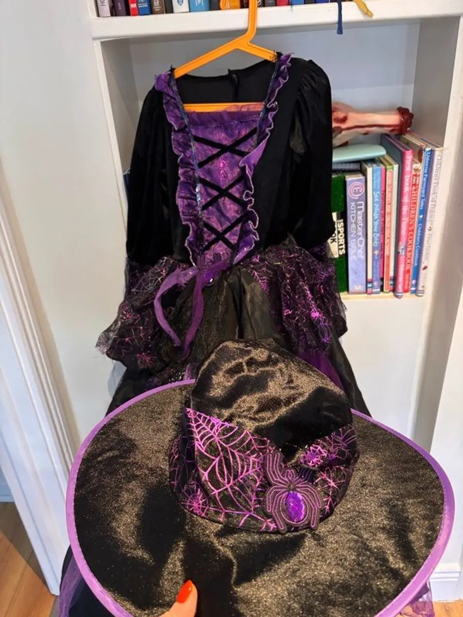 witches outfit - Image 3