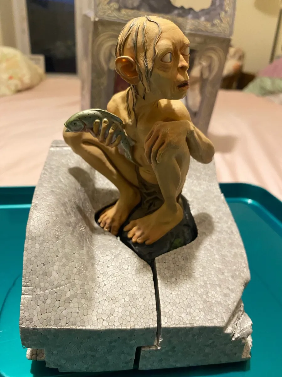 collectable figures - Image 1