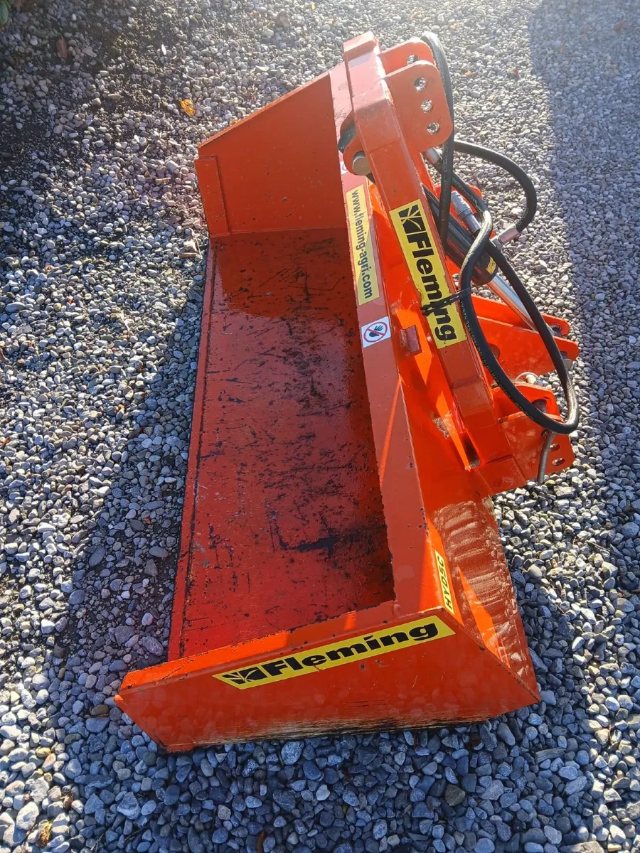Fleming 5ft power transport box - Image 1