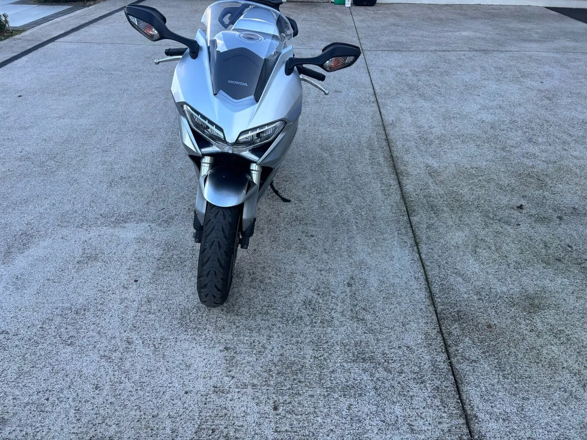 Motorcycle - Image 3