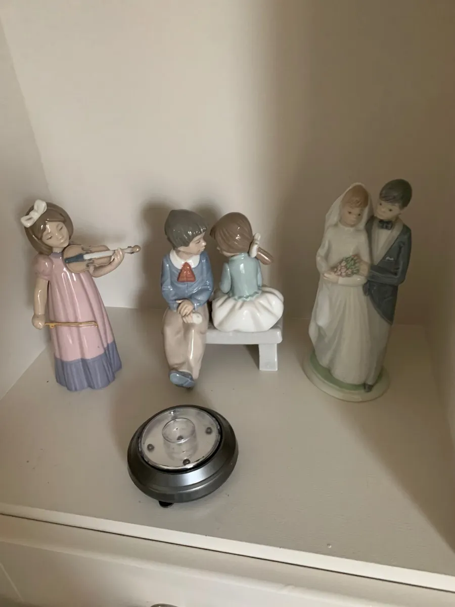 Collectables - Image 1