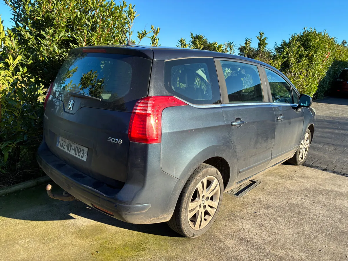Peugeot 5008 2013 - Image 3
