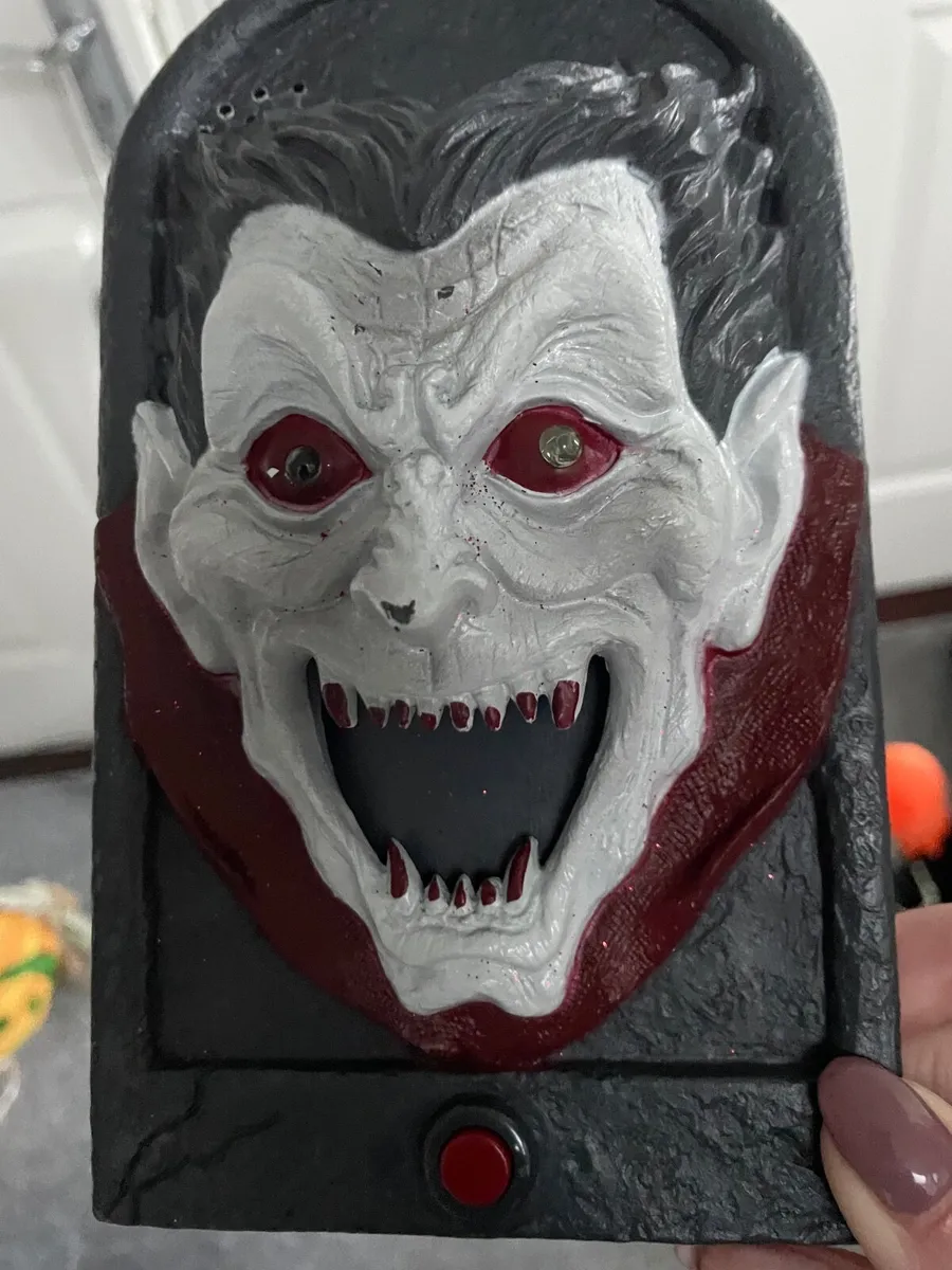 Halloween decorations - Image 2