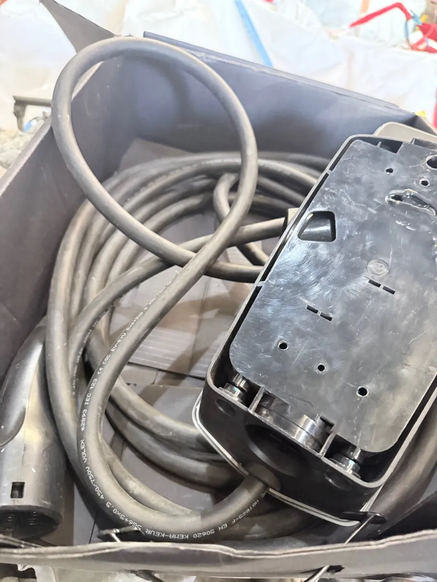 Tesla charger - Image 2