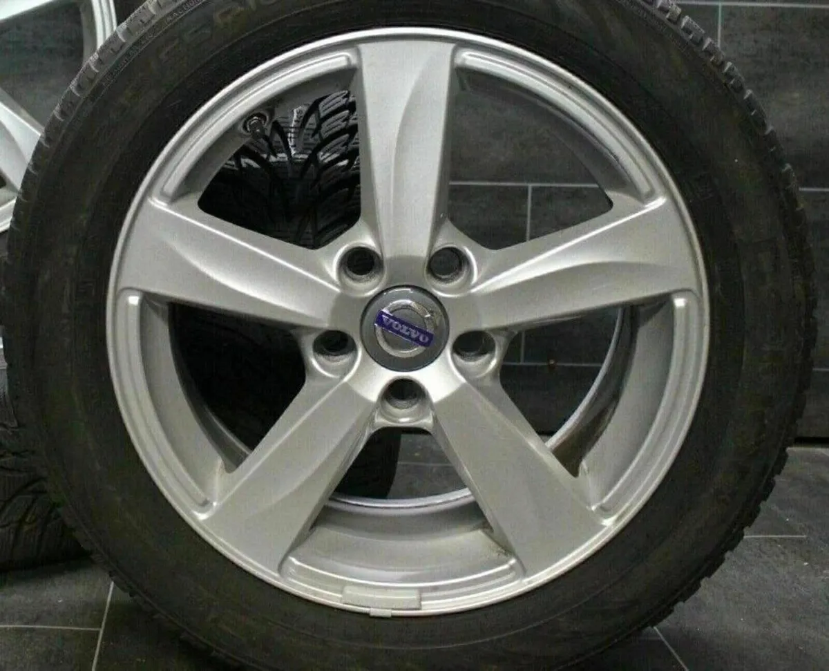 4 x Volvo Centre Caps - FREE POST - Image 2