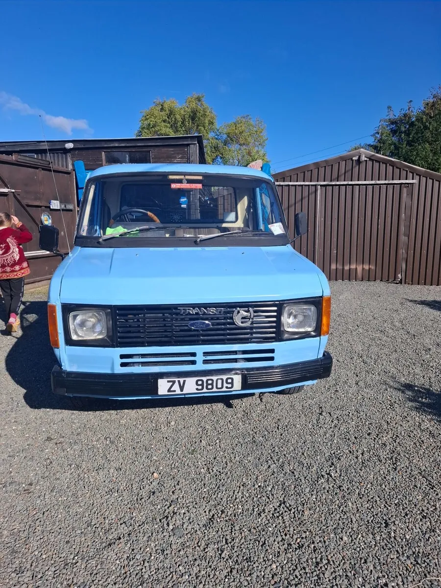 Ford Transit 1981 - Image 1