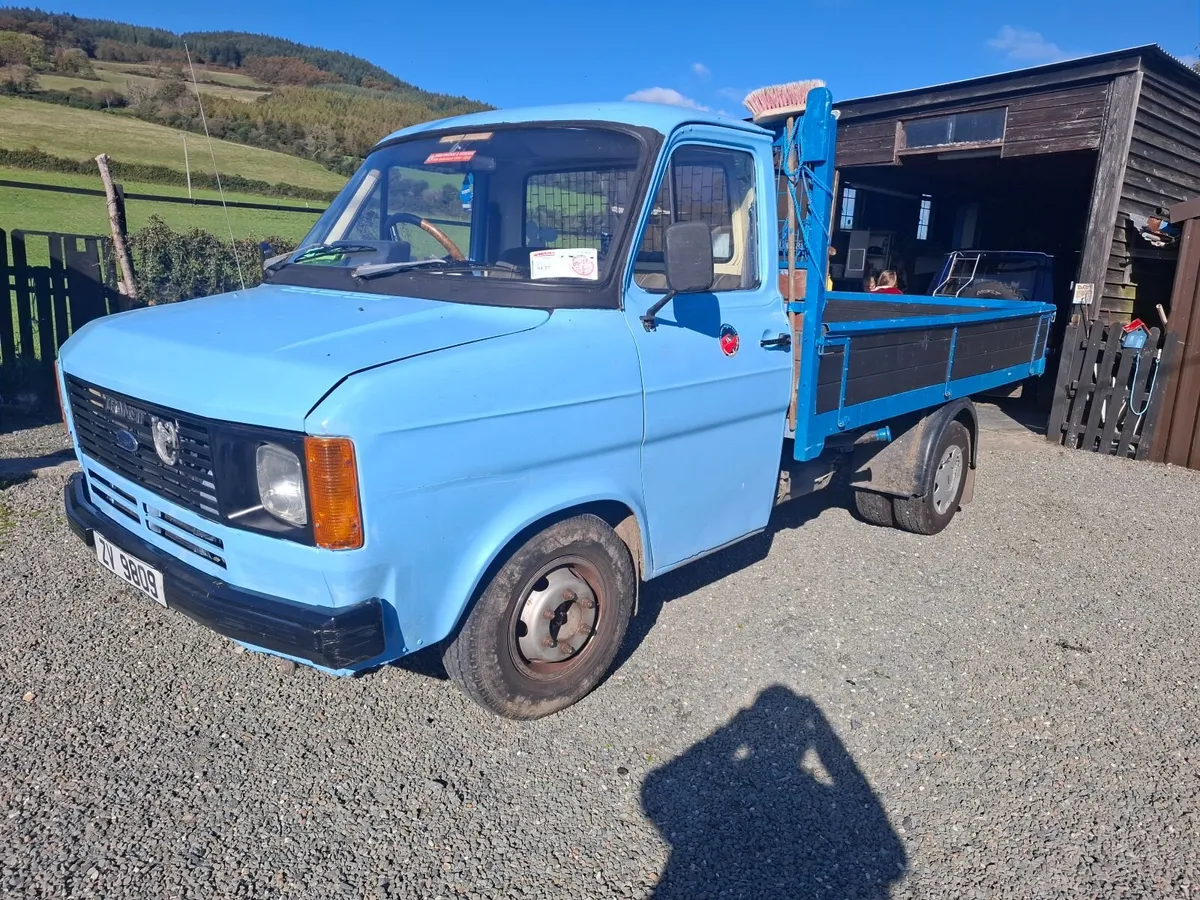 Ford Transit 1981 - Image 2