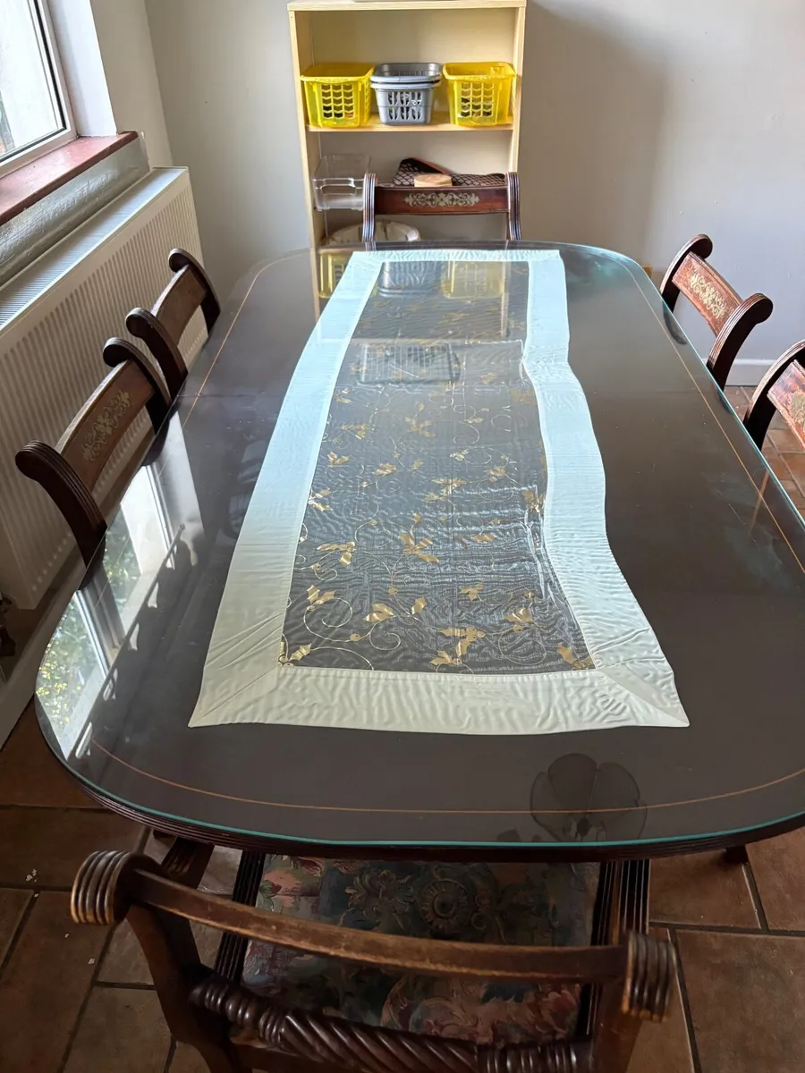 Mahogany table & 6 chairs - Image 2