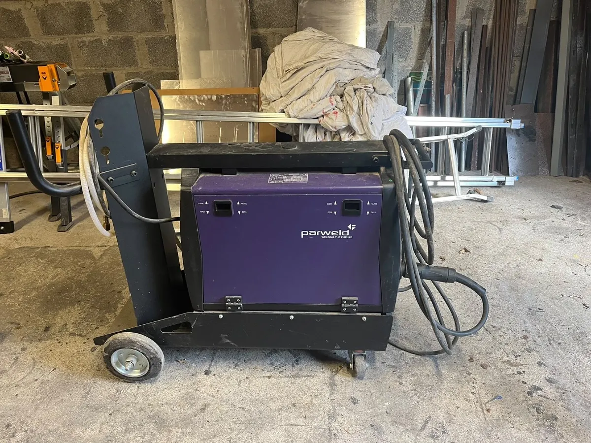 Welder - Image 1