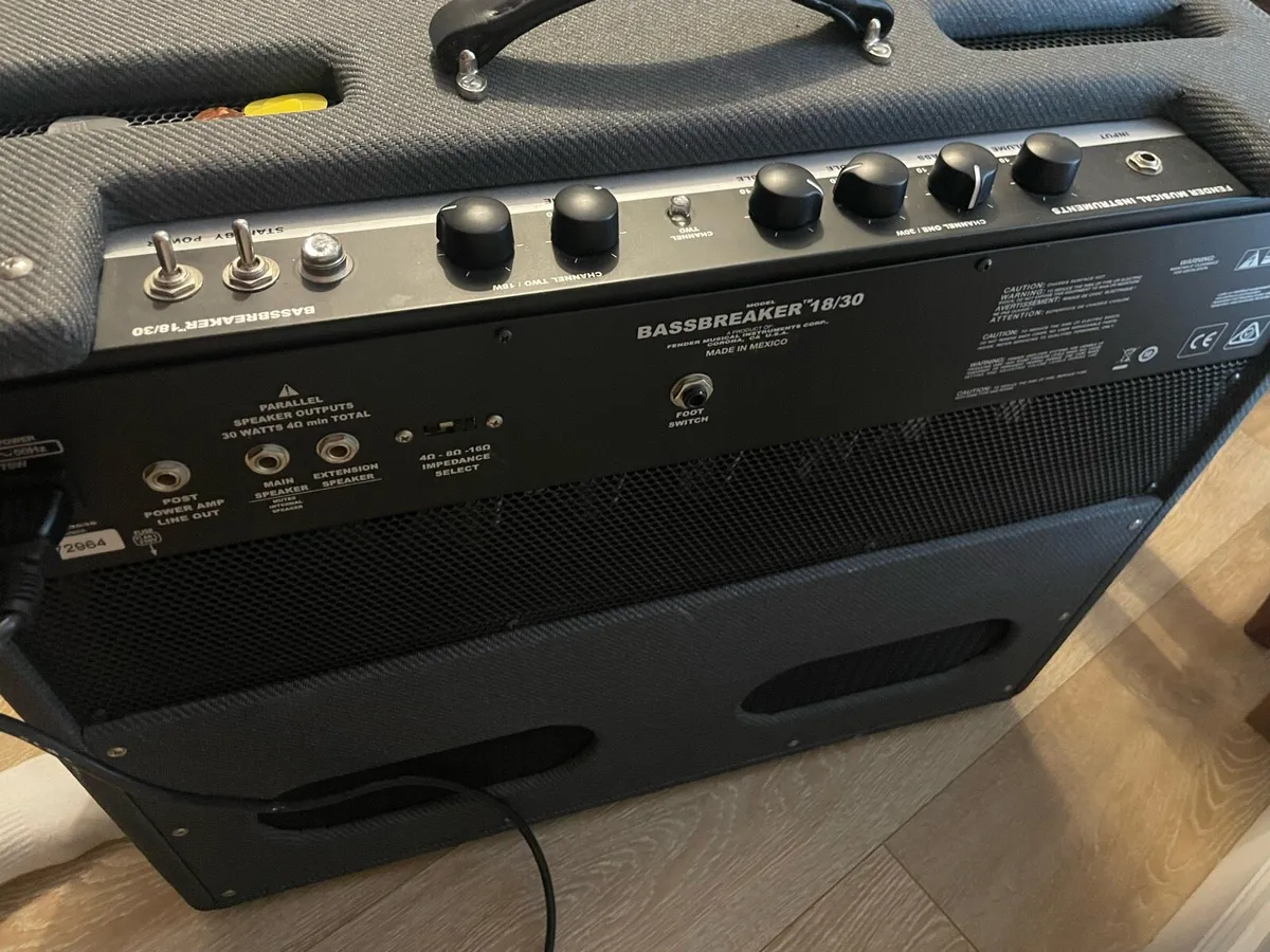 Fender Bassbreaker 18/30 Tube guitar amplifier - Image 3