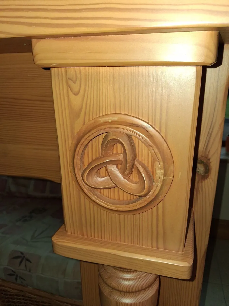 Wooden Mantle surround - Image 2