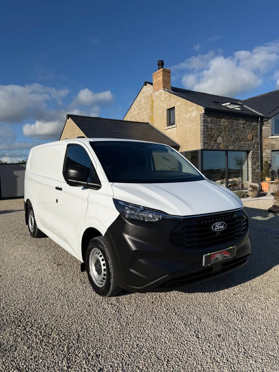 2025 Ford Transit Custom 280 Leader - Image 1