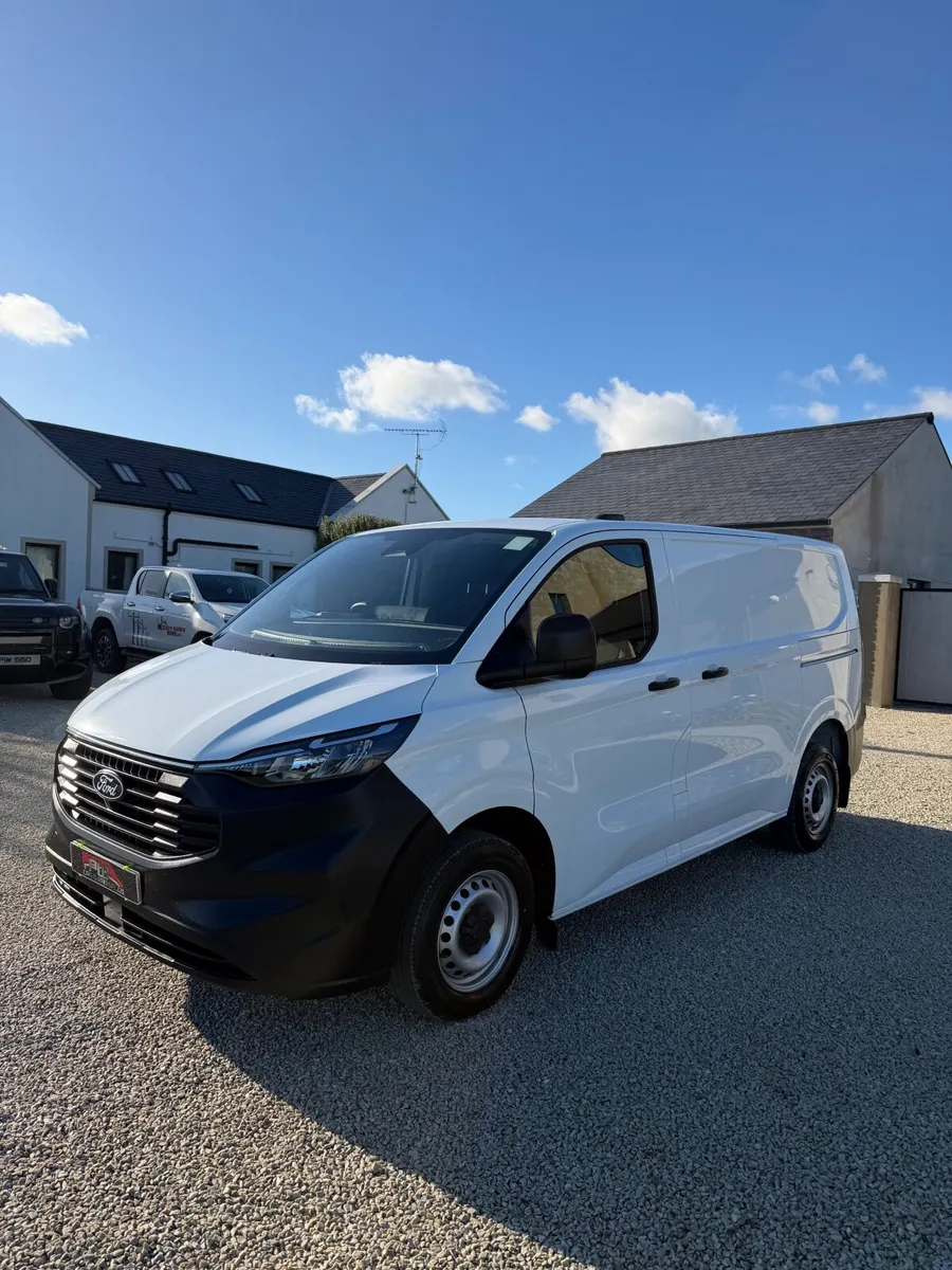 2025 Ford Transit Custom 280 Leader - Image 3