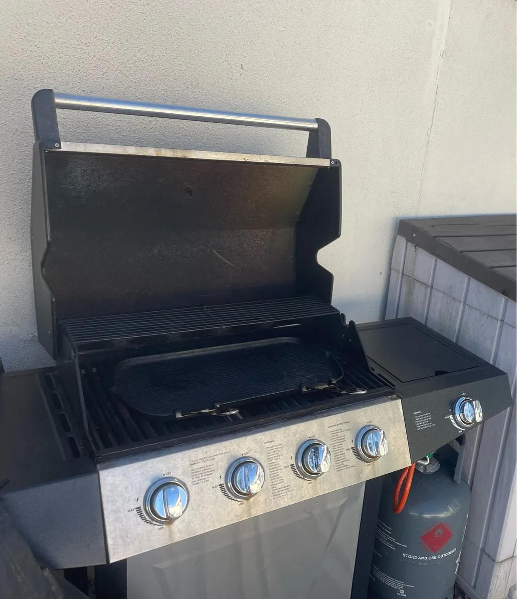 Master Cook 4-Burner Gas BBQ - Image 3