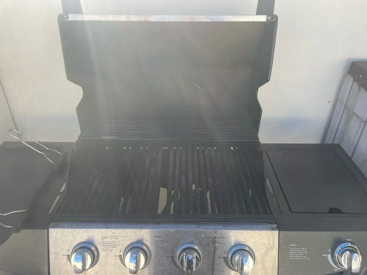 Master Cook 4-Burner Gas BBQ - Image 4