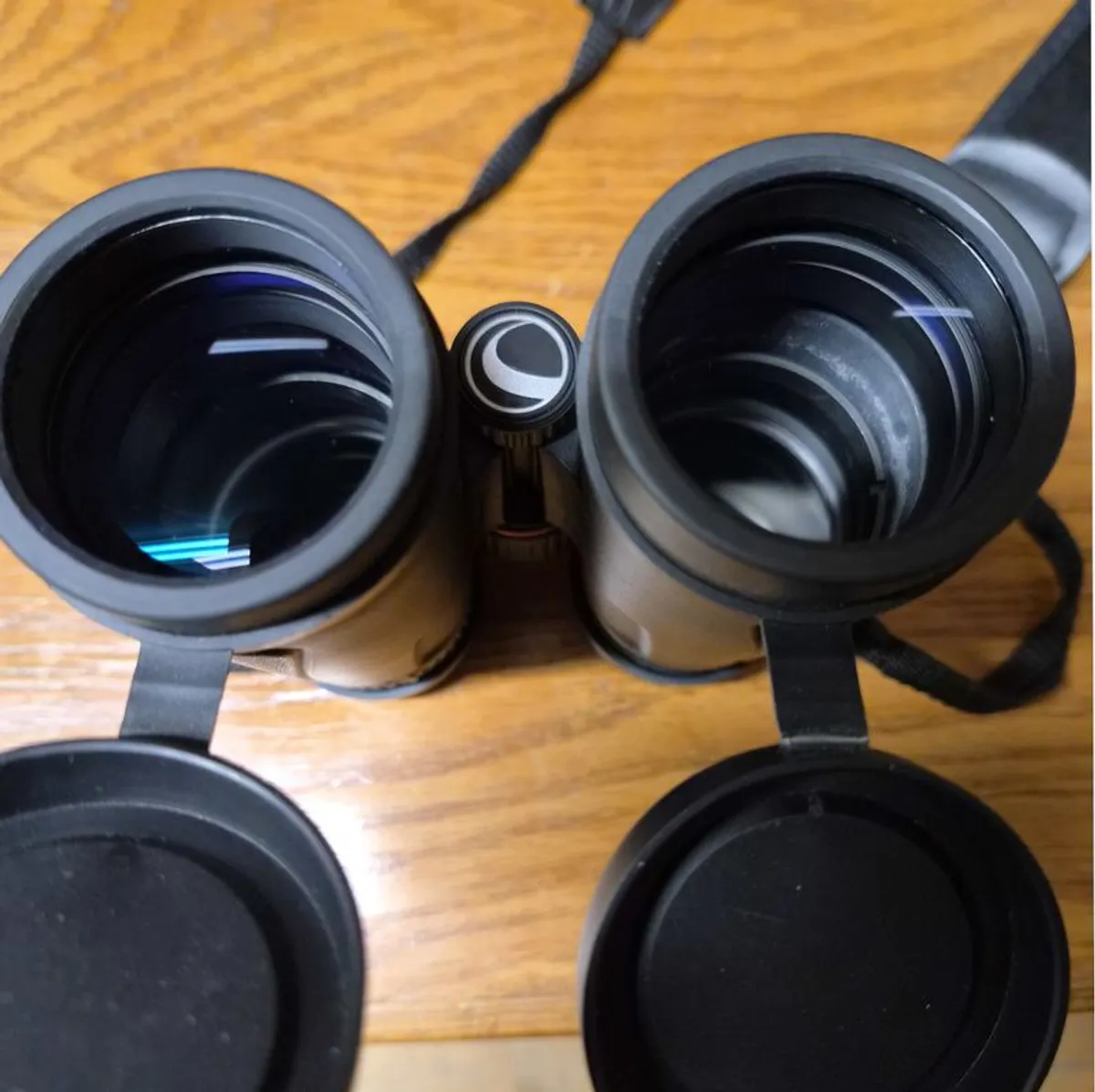 Celestron Binoculars Trailseeker ED  8x42 in very good condition - Image 3