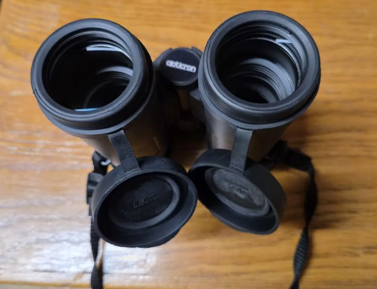 Opticron Traveller ED BGA WP 8x32 in very good condition - Image 3