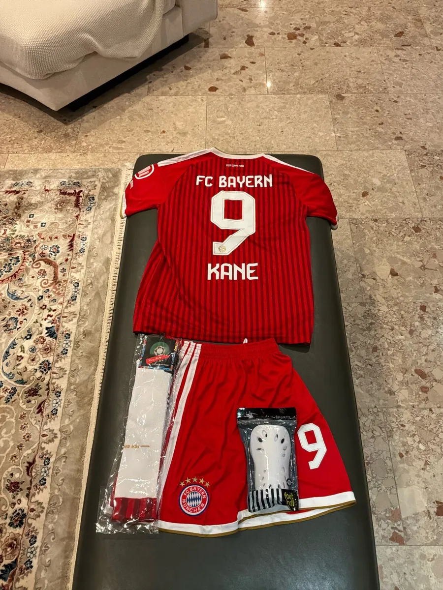 Bayern Munich Harry Kane Full Football Kit - Image 1