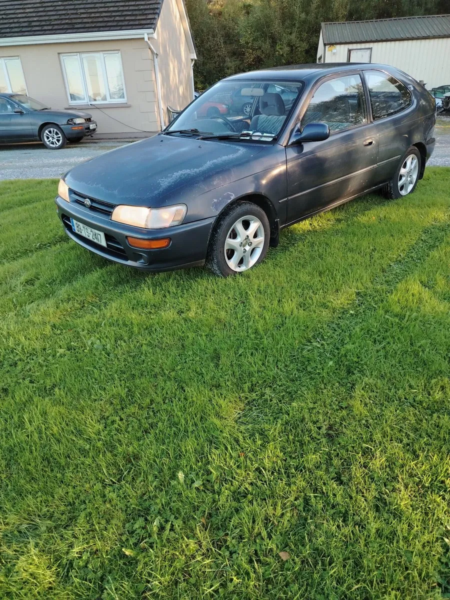 Toyota Corolla FX 1993 - Image 1