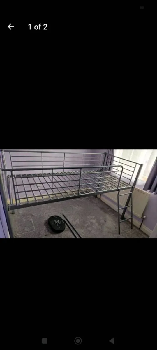 Bunk bed
