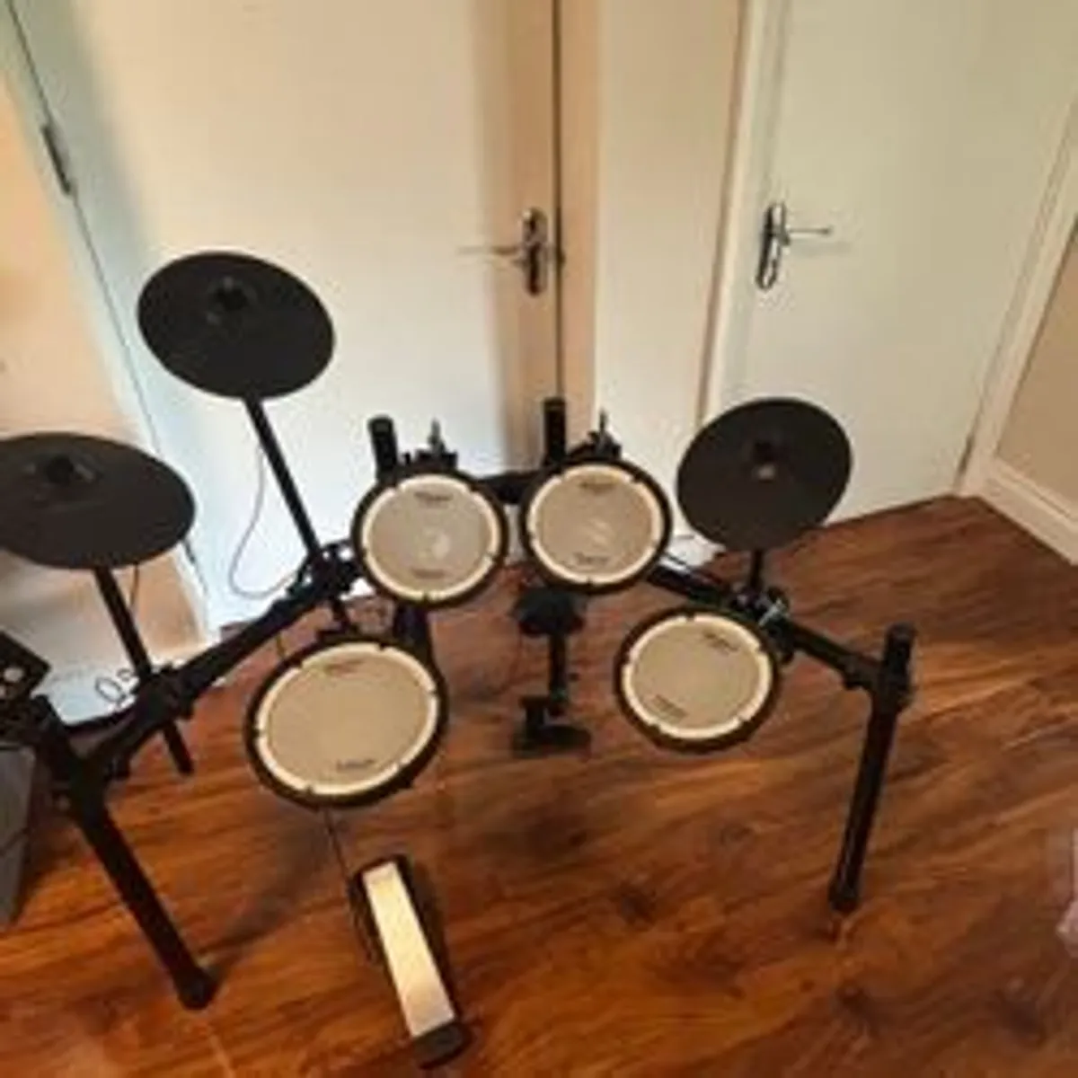Roland TD V-Drum - Image 1