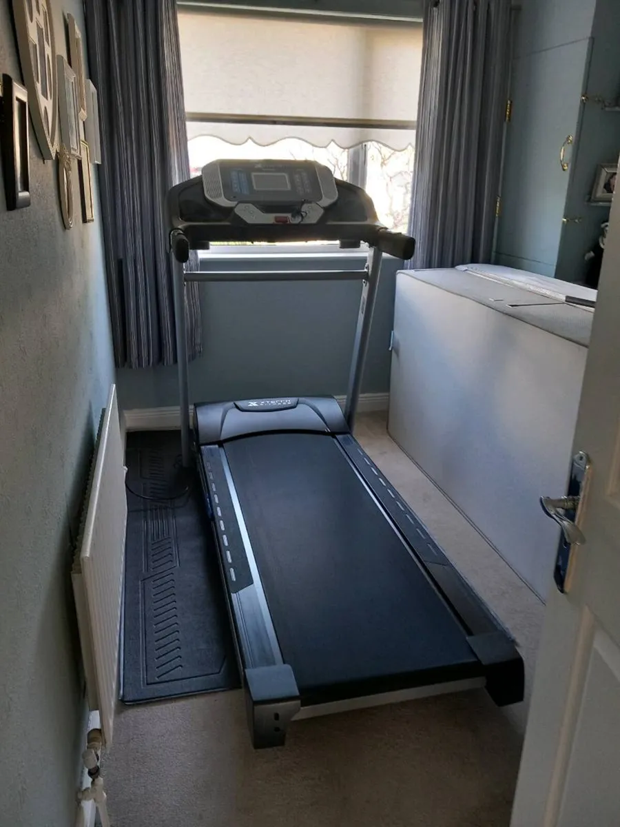 Treadmill - Image 2